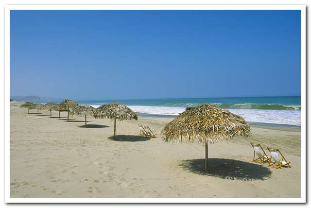 Playa Mancora-Piura (clickear para agrandar imagen). Foto: Walter Hupui/PromPerú