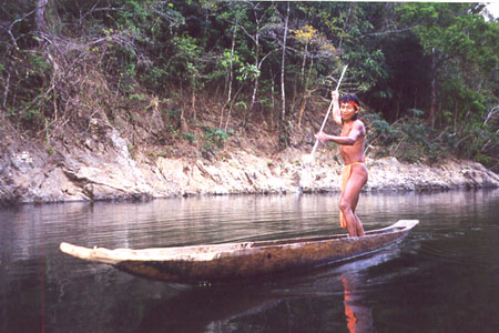 La cultura Kuna Yala, que habita en el archipiélago panameño de San Blas, conserva una fascinante cultura y forma de vida / Foto: Viajes Cora (clickear en la imagen para agrandar)