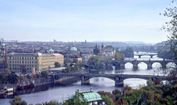 Vista del Río Vltava en Praga (clickear para agrandar la imagen).
