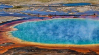 Yellowstone y su manantial de colores